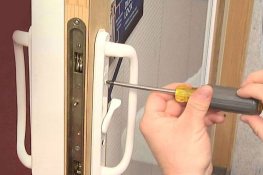 Sliding Door Handle Repair and Replacement